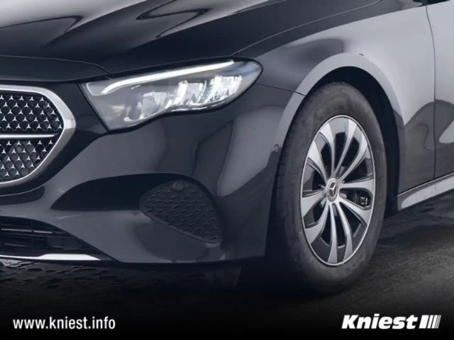 Mercedes-Benz E 220 AVANTGARDE E 220 d Sedan