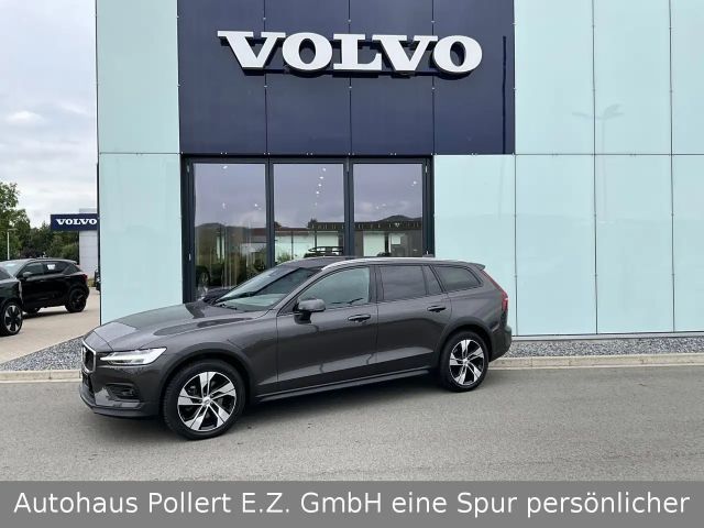 Volvo V60 Cross Country Ultimate
