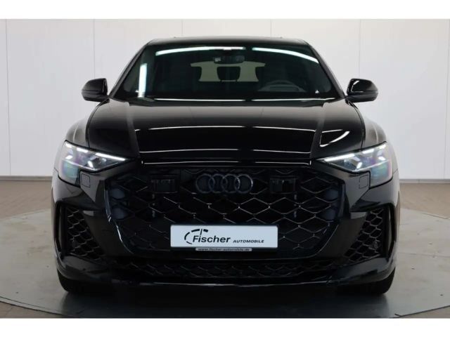 Audi RS Q8 Performance Quattro