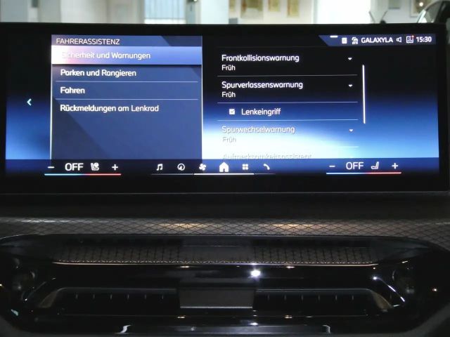 BMW 320 320i M-Sport Sedan