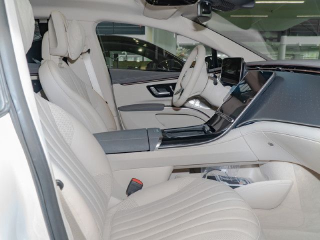 Mercedes-Benz EQS 450 Sedan