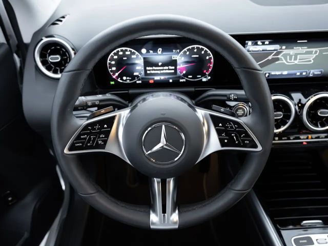 Mercedes-Benz B 180 Progressive