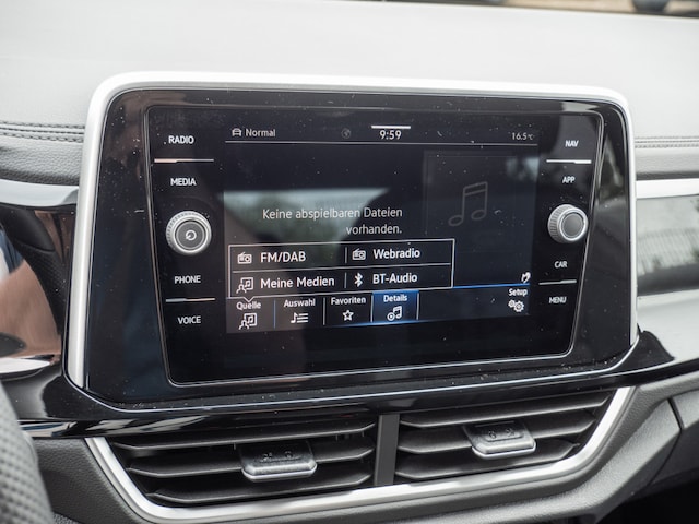 Volkswagen T-Roc T-Roc 2.0 l TDI LED LM17 CARPLAY PRIVACY  ACC