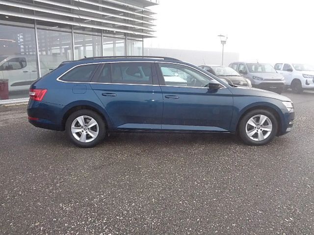 Skoda Superb Kombi 2,0 TDI DSG *LED *Navi *Leder *Top