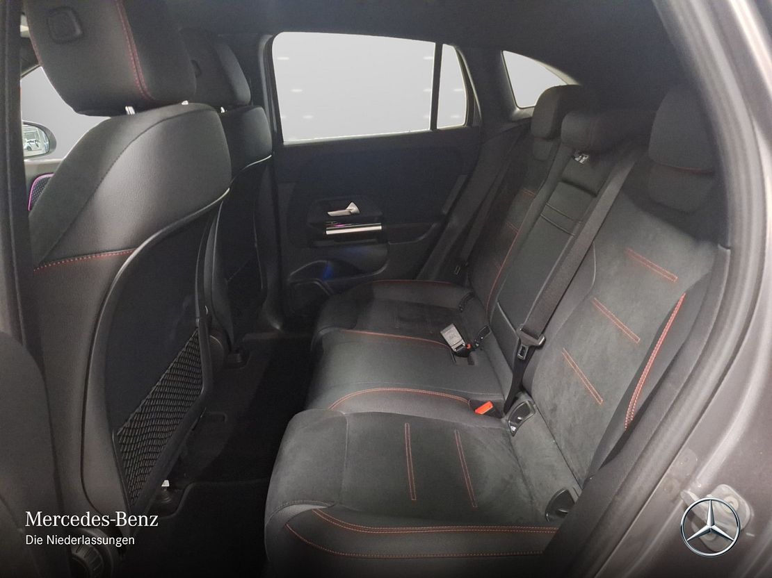 Mercedes-Benz EQA 300 4MATIC