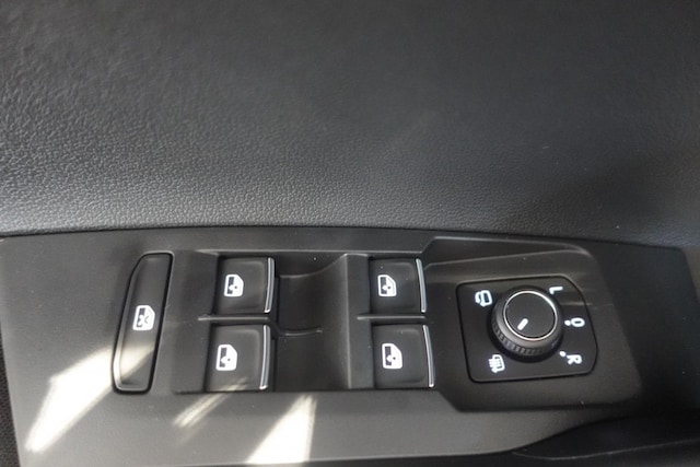 Volkswagen Polo 1.0 TSI DSG R-Line