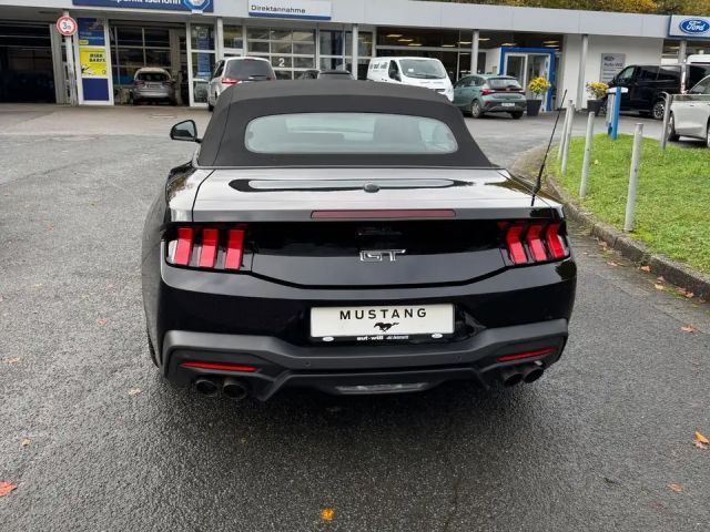 Ford Mustang Convertible GT 5.0 V8