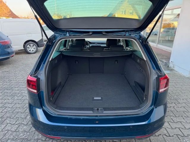 Volkswagen Passat 1.5 TSI Business DSG Variant