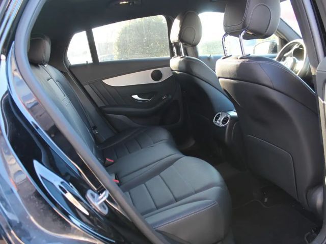 Mercedes-Benz GLC 300 AMG Line Coupé