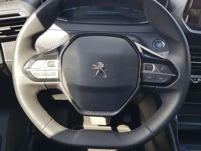 Peugeot E-2008 Active Pack