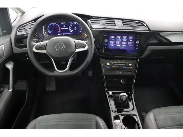 Volkswagen Touran 1.5 TSI Highline