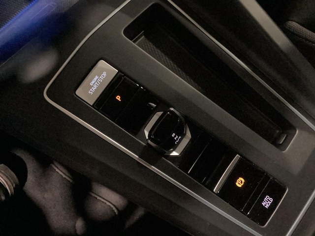 Volkswagen Golf 2.0 TDI DSG Style