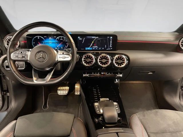 Mercedes-Benz CLA 200 Shooting Brake