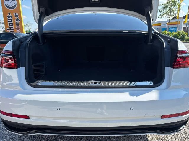 Audi A8 60 TFSI Hybride Quattro