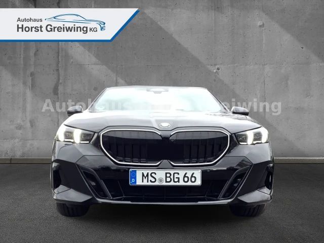 BMW 520 520d M-Sport Sedan xDrive