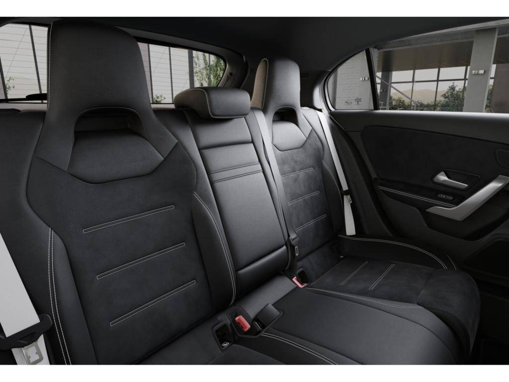 Mercedes-Benz A 200 A 200 d AMG Line