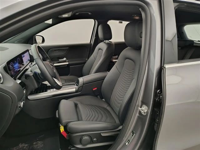 Mercedes-Benz GLA 180 Business Line GLA 180 d