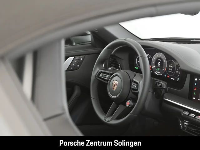 Porsche 992 Cabrio Carrera GTS