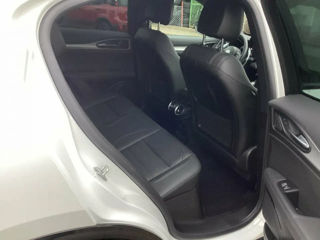 Alfa Romeo Stelvio Q4 Turbo Veloce