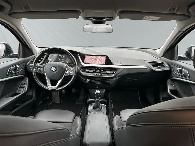 BMW 116 116d Sedan Sport Line