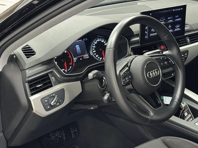 Audi A4 35 TFSI Avant S-Tronic