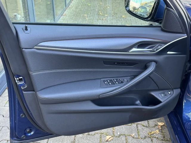 BMW 530 530e M-Sport Touring