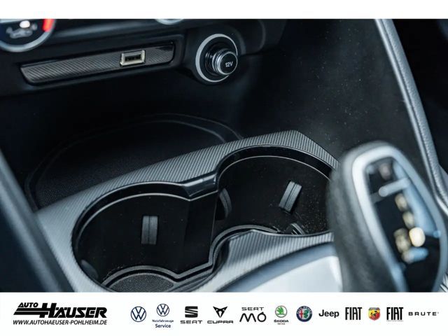 Alfa Romeo Giulia AT8 Q4 Turbo Veloce