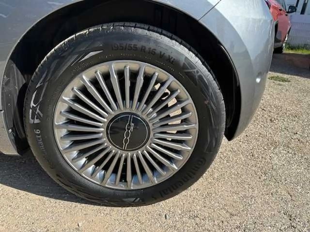 Fiat 500e Elektro 500e 42kWh Style und Komfort-Paket