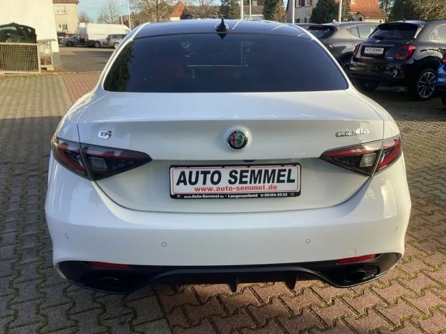 Alfa Romeo Giulia Q4 Turbo Veloce