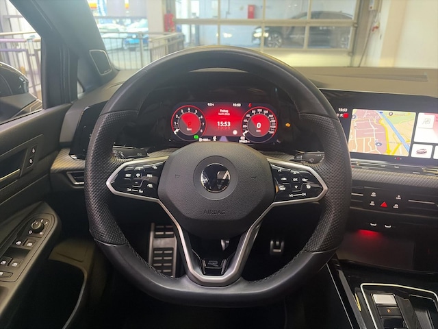 Volkswagen Golf 2.0 TSI DSG R-Line