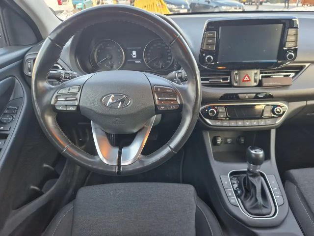 Hyundai i30 i301,5T-Aut. FASTBACK Keyless Full-Kamera-