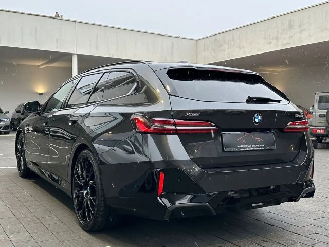 BMW 540 540d M-Sport Touring xDrive