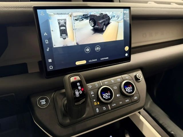 Land Rover Defender 110 D300 Dynamic SE