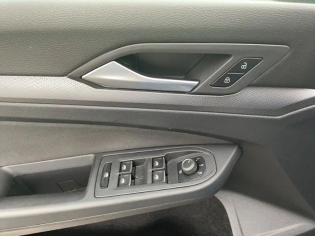 Volkswagen Golf 1.5 TSI Golf VIII Pro