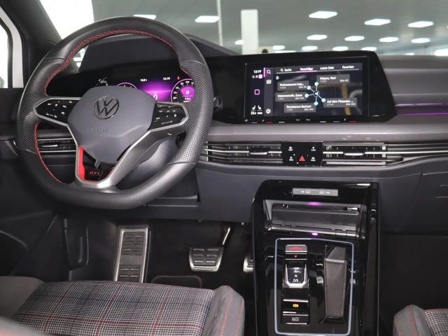 Volkswagen Golf 2.0 TSI DSG GTI