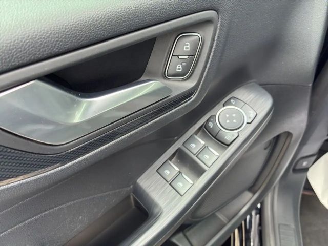 Ford Kuga Plug in Hybrid ST Line X