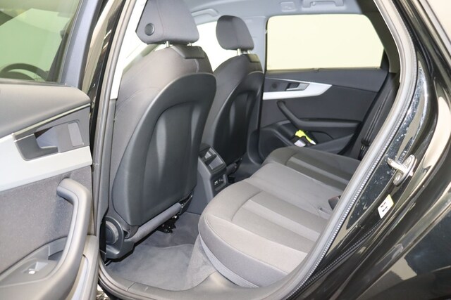 Audi A4 35 TFSI Avant S-Tronic
