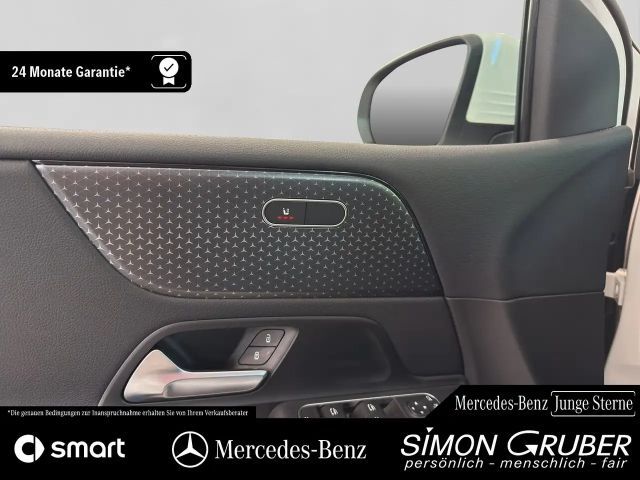 Mercedes-Benz B 180 Progressive Sedan