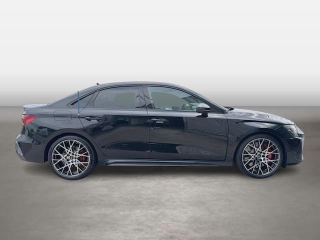 Audi RS3 Quattro S-Tronic Sedan