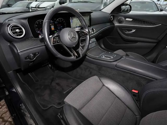 Mercedes-Benz E 300 E 300 de Sedan