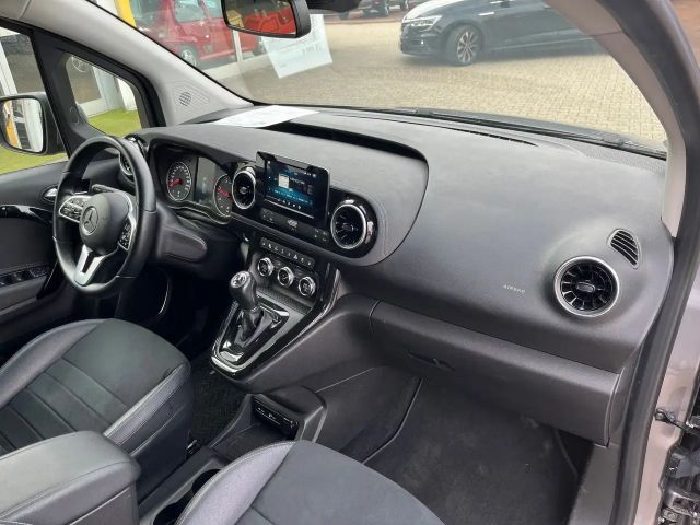 Mercedes-Benz T-Klasse EDITION 180d AUTOMATIK (8xRÄDER/NAVI)