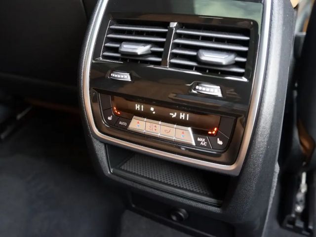 BMW X6 Individual M50i