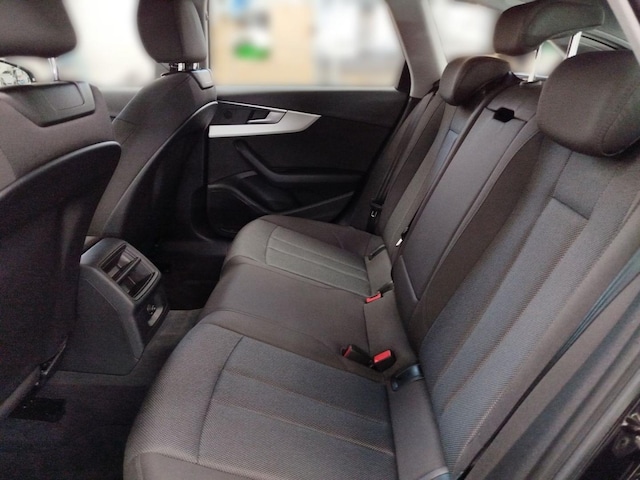 Audi A4 40 TFSI Avant S-Tronic