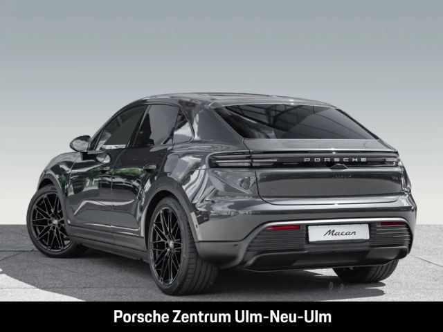 Porsche Macan 4
