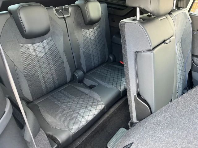 Volkswagen Tayron IQ.Drive R-Line Style