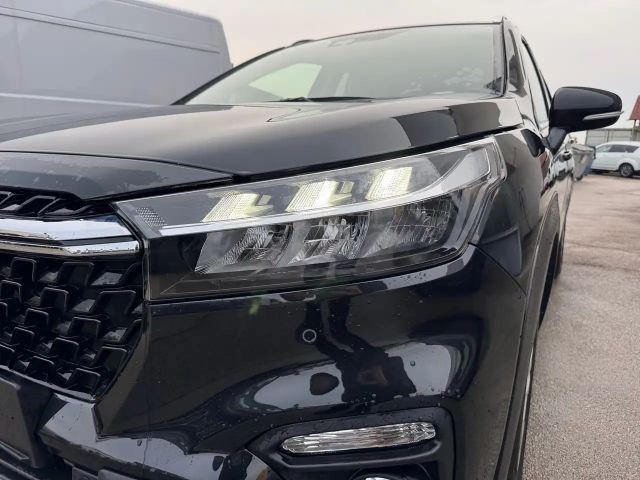 Suzuki S-Cross Hybrid