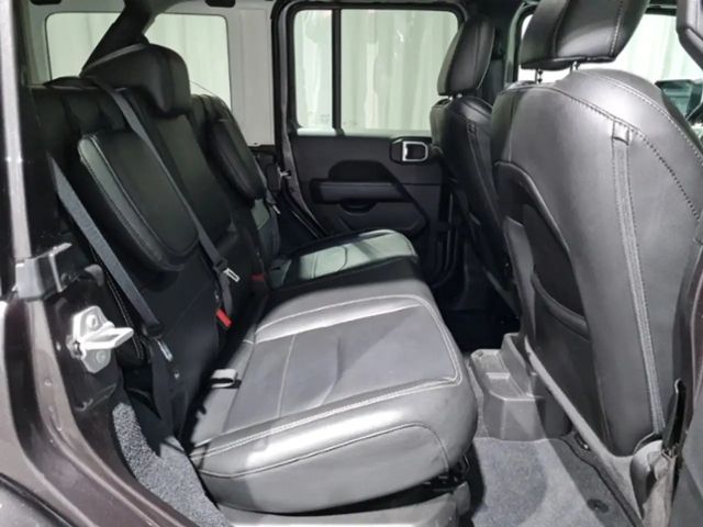 Jeep Wrangler 4xe Sahara