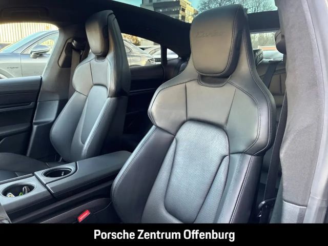 Porsche Taycan Turbo