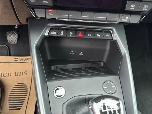 Audi A3 30 TFSI Sedan