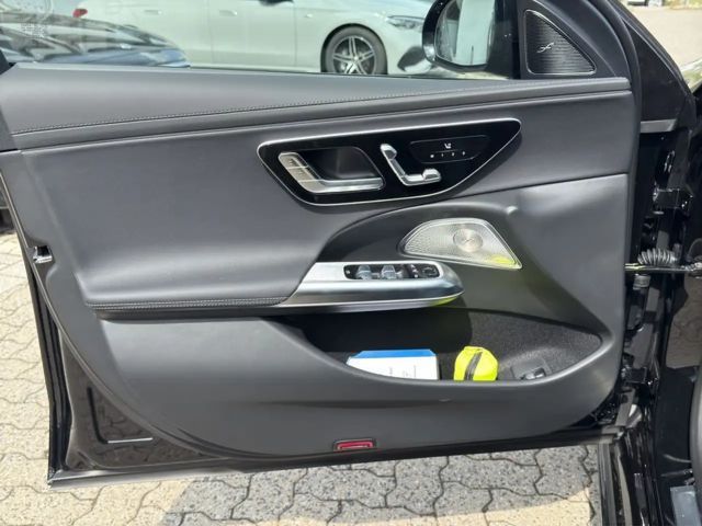 Mercedes-Benz E 300 E 300 e